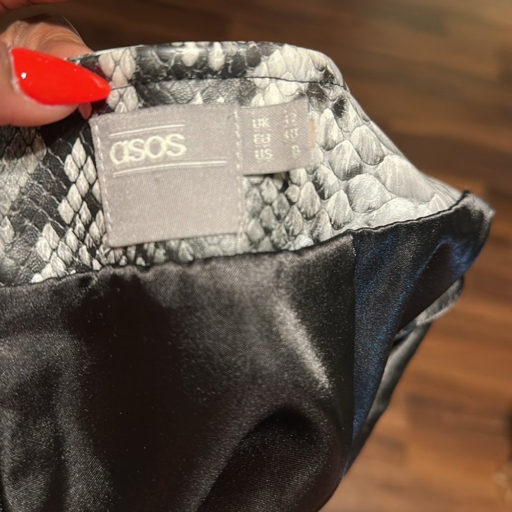 ASOS mini skirt - Picture 7 of 12